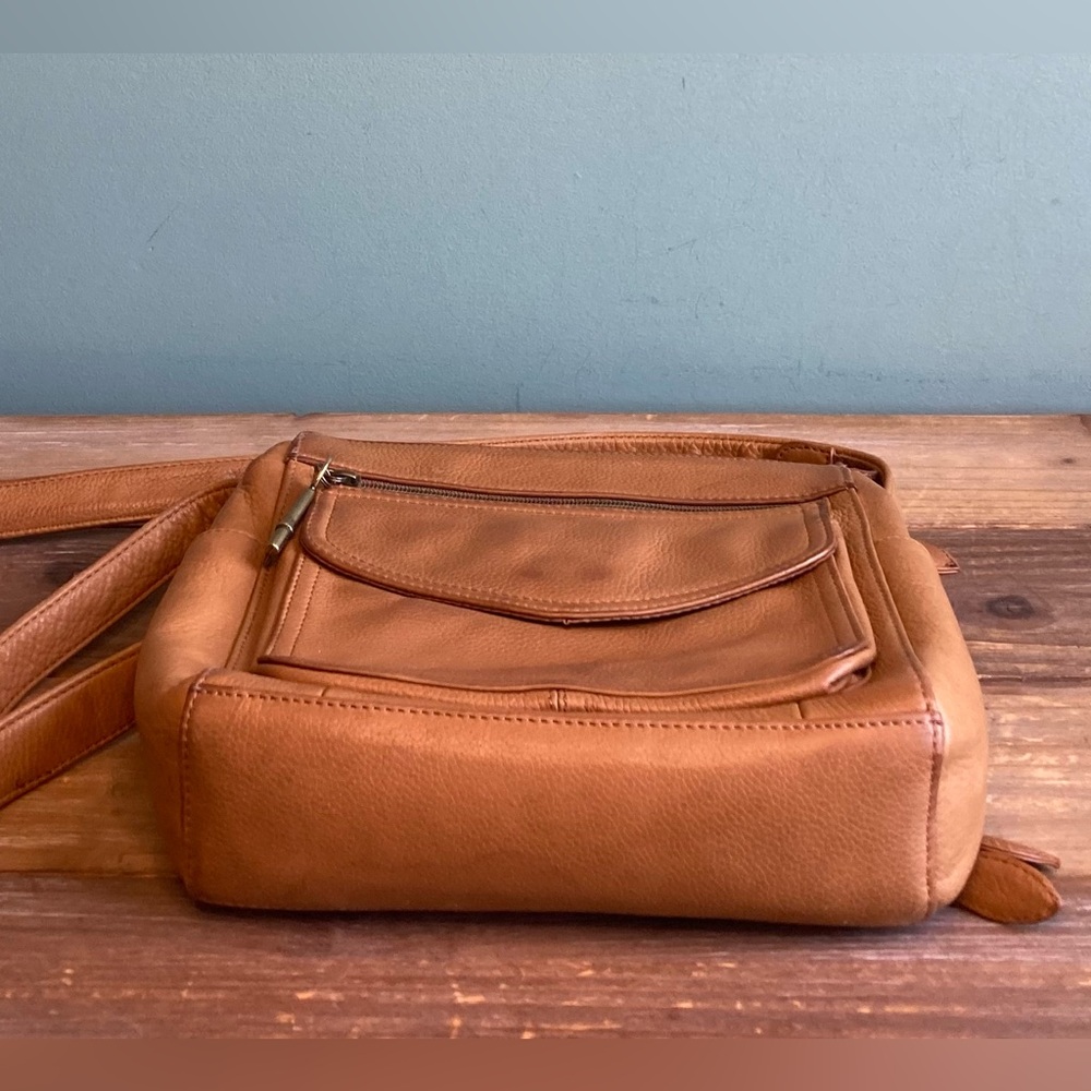 Vintage Fossil Leather Crossbody Bag - Picture 10 of 12